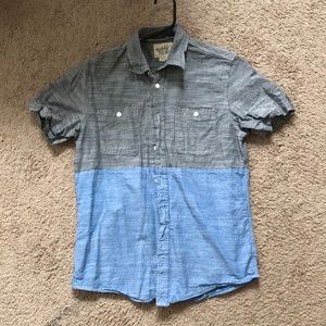 Short sleeve button up